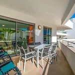 Bright 2br With Pool Near By Lovelystay شقة *