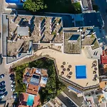Bright 2br With Pool Near By Lovelystay * البوفيرا