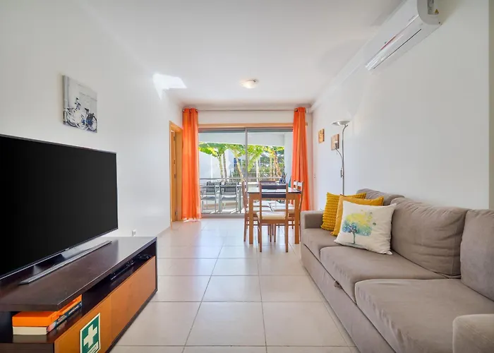 Bright 2br With Pool Near By Lovelystay Apartment Albufeira