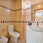 Apartment Bright 2br With Pool Near By Lovelystay Albufeira