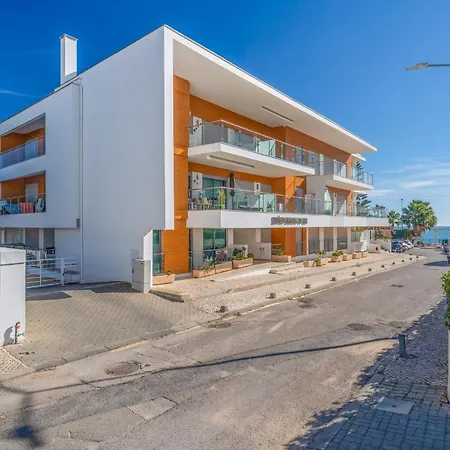 Apartamento Bright 2br With Pool Near By Lovelystay *